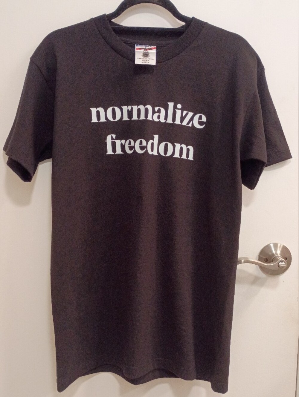 fwd.us Union Made 100% Cotton Normalize Freedom Black Graphic Tee Size Medium